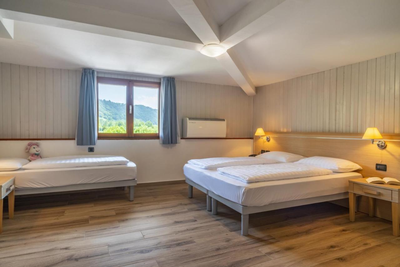 Garni Bellavista Hotel กาลเชรานิกา อัล ลาโก ภายนอก รูปภาพ